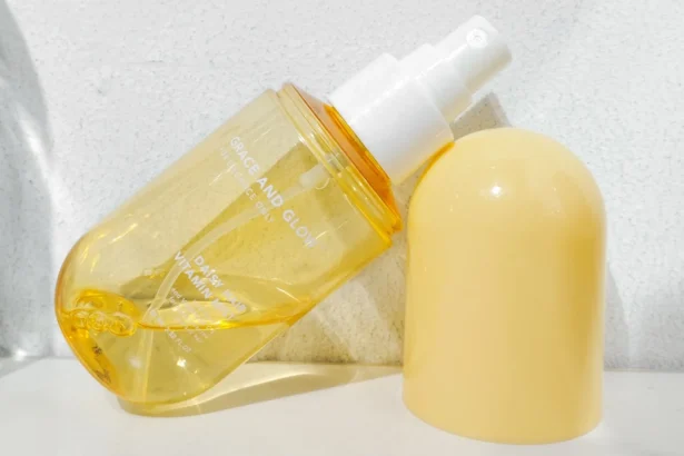 Review lengkap Grace and Glow Daisy Hair Vitamin Mist untuk Rambut Wangi bunga, anti kusut, dan mudah diatur.